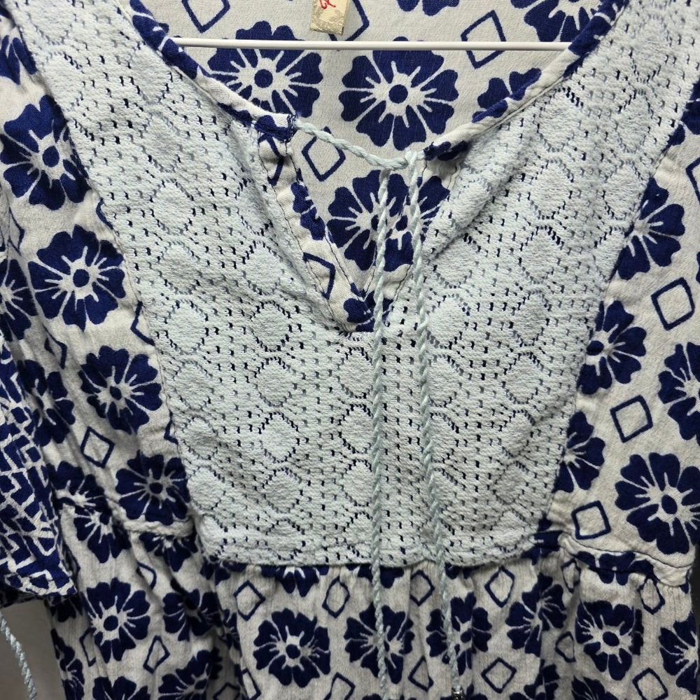 Women's Red Camel Blue White Floral blouse XS - Picture 2 of 10